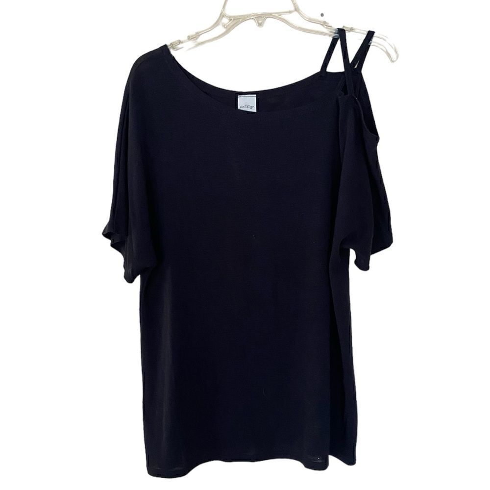 Kaileigh Stitch Fix Black Asymmetrical Off Shoulder Knit Top